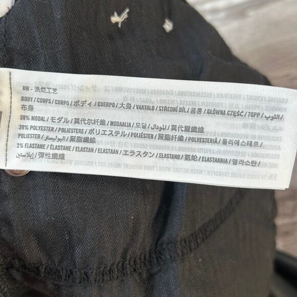 NWT Abercrombie Coated Black Straight Leg Jeans 31 12R Ultra High Rise - Picture 6 of 8